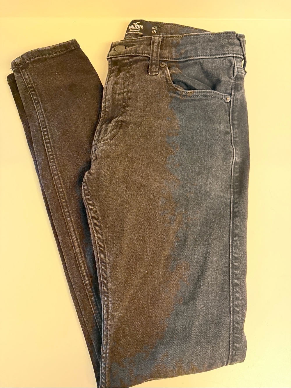 Hollister Men’s Dark Gray Skinny Jeans